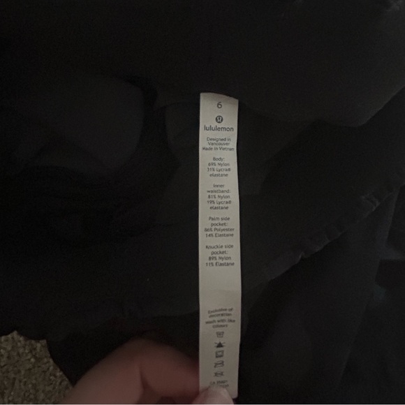 LULULEMON Ready to Rulu High-Rise Jogger
Full Length in Camo size 6 - Picture 4 of 4